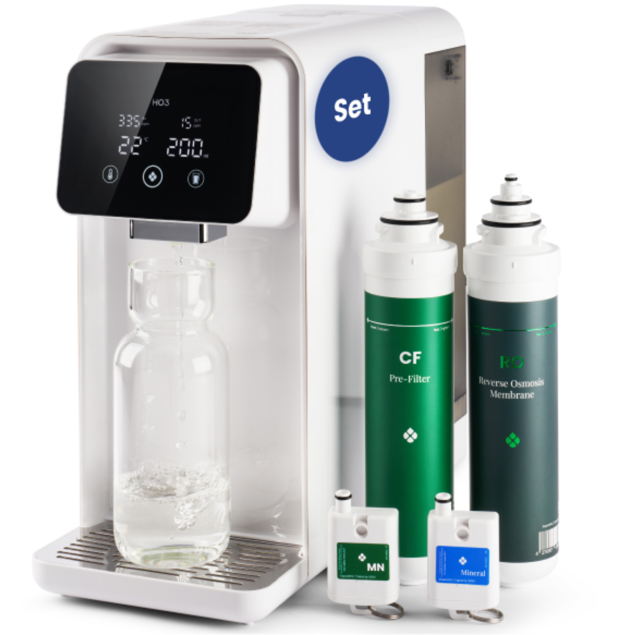 Zestaw HO3 Home One to kompletny system filtracji wody, który łączy cztery filtry: membranę osmotyczną RO, filtr wstępny CF, filtr mineralny MN oraz filtr mineralizujący. Urządzenie wykorzystuje technologię odwróconej osmozy, dzięki czemu usuwa do 99,9 procent zanieczyszczeń i metali ciężkich. W zestawie znajduje się również elegancka karafka borokrzemowa HO3. System zapewnia krystalicznie czystą, świeżą i zdrową wodę prosto z kranu.